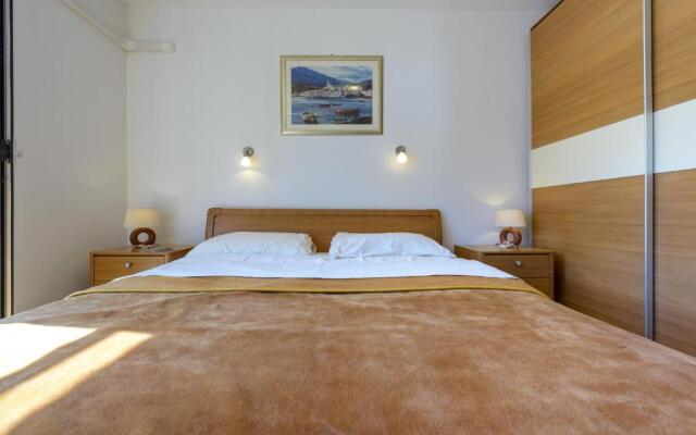 Villa Sana Via