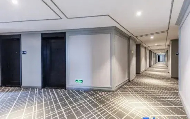 Holiday Inn Zanshuo (Mianyang West Lendu Branch)