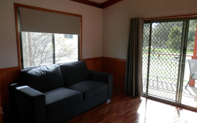 Halls Gap Gardens Caravan Park – Guest Rooms – Halls Gap