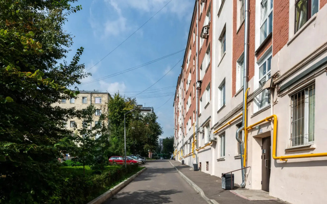 UNO на улице Большая почтовая 18/20к11
