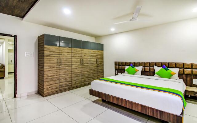 Treebo Trend Hotel Vjr