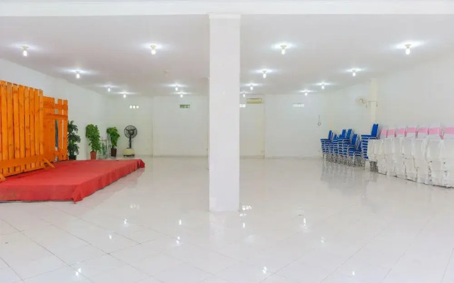 OYO 1967 Hotel House of Eva Syariah Near Rumah Sakit Umum Daerah Jagakarsa