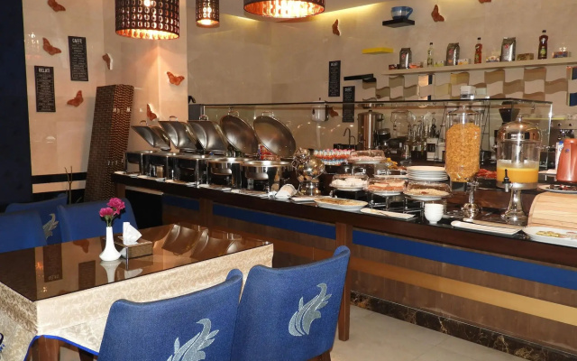 Swiss blue serviced apartments (Alzahra)