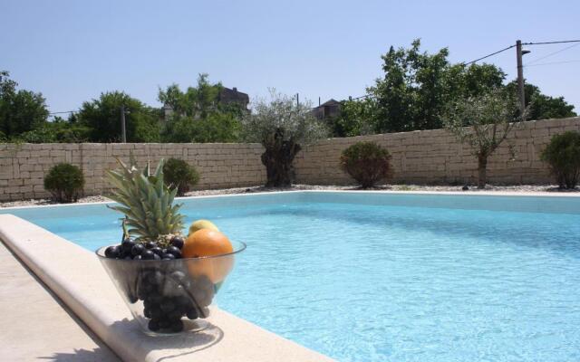 Caprice in Milohnic with 3 bedrooms and 3 bathrooms