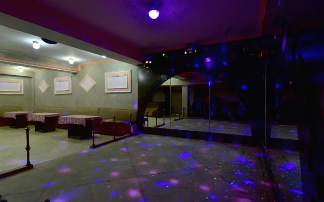 Hotel Snow Princess by OYO Rooms