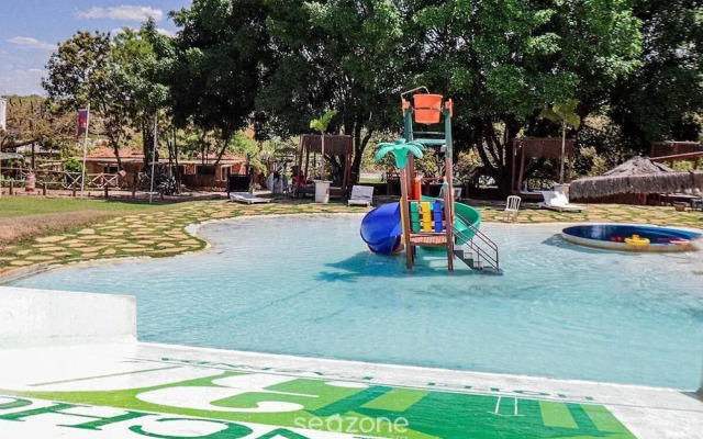 Cozy Lakefront Suites RGB