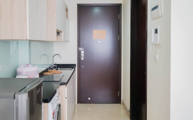 Minimalist and Homey Studio Menteng Park Apartment