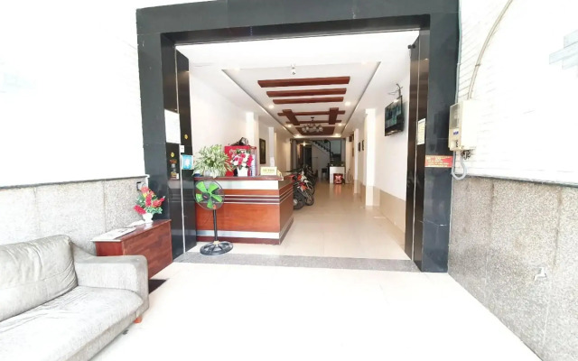 Tan Truong Son Hotel