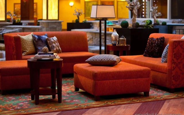 Renaissance Charlotte Suites