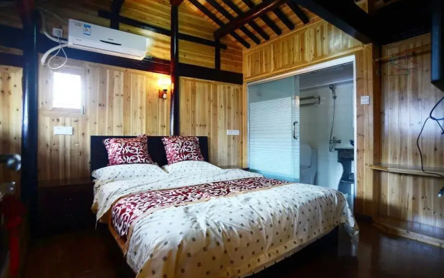 Huqinlou Inn