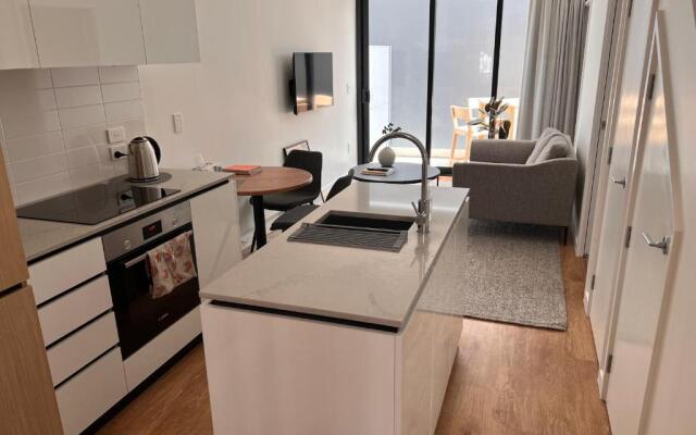 Stylish 2 bedrooms townhouse in central Wellington