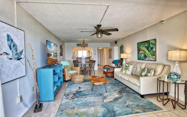 Ocean Sands 1-1002