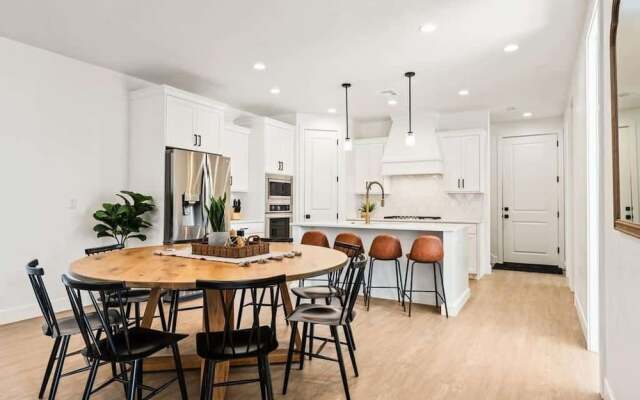 Seamons 5 Bedroom Home