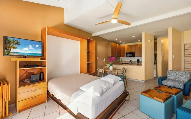 Kuleana Club - 210