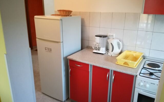 Apartment Robi- swimming pool and beautiful garden A2-crveni Kampor, Island Rab