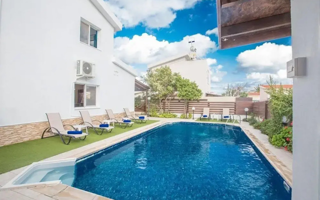 Villa Kendra AQ Ds54