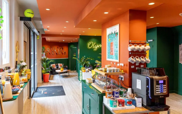 Hotel Olympic Paris Boulogne by Patrick Hayat