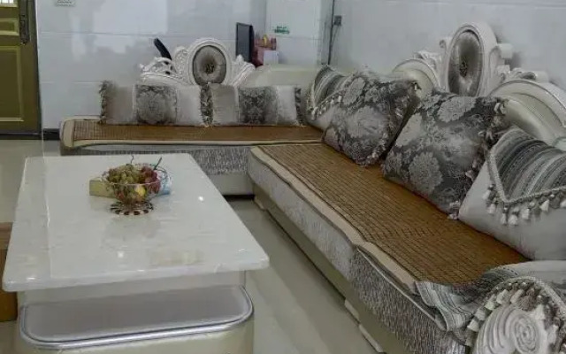 Qiaoxibian Hostel