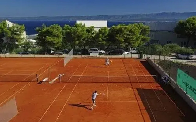 Zlatni Rat Beach Hotel