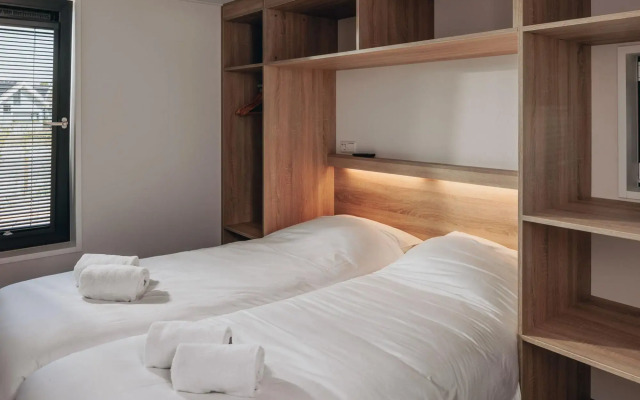 Modern Tiny House With Dishwasher, Beach at 500m