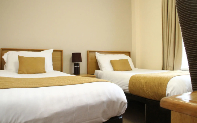 Exeter Court Hotel