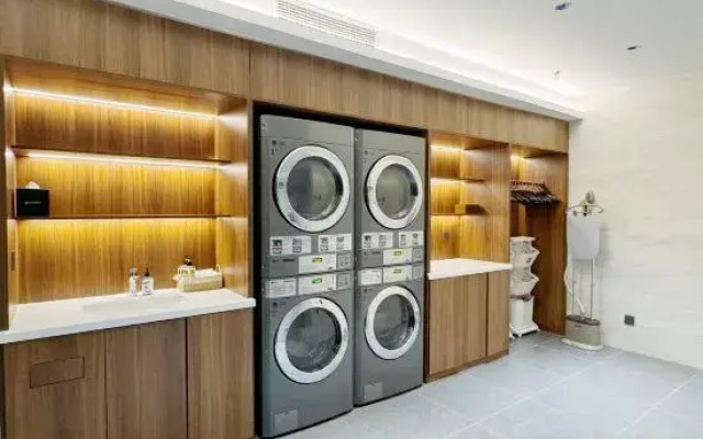 Homeinn Plus Hotel (Shenyang Railway Station East Square Subway Station)