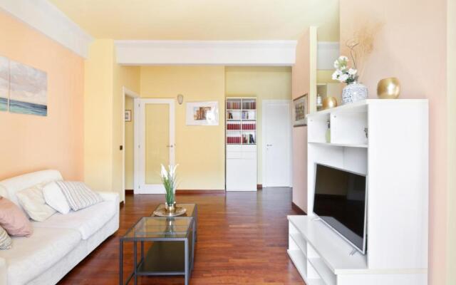 Gavinana Apartment by Mmega