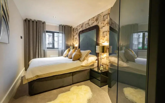 5 London Mews