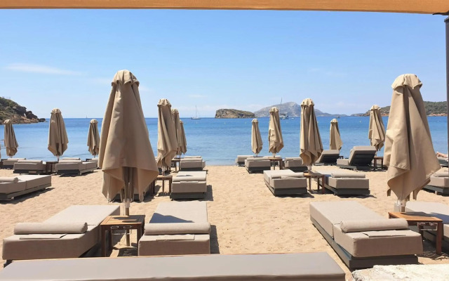 Aegeon Beach Hotel