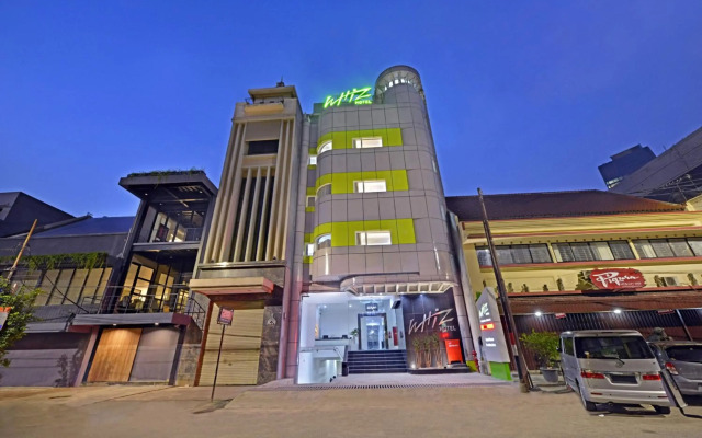 Whiz Hotel Falatehan Jakarta