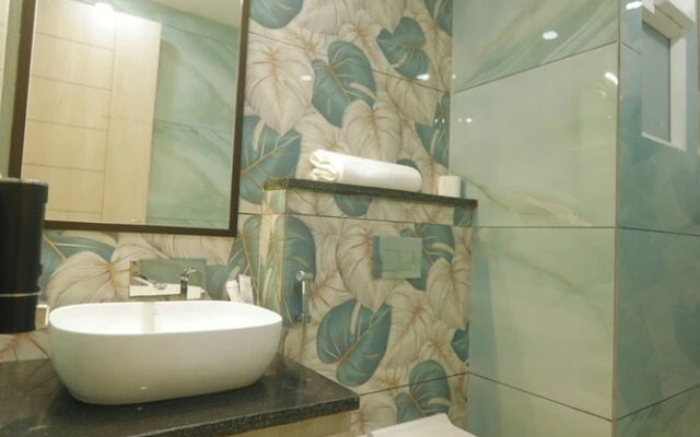 Paarth Grand
