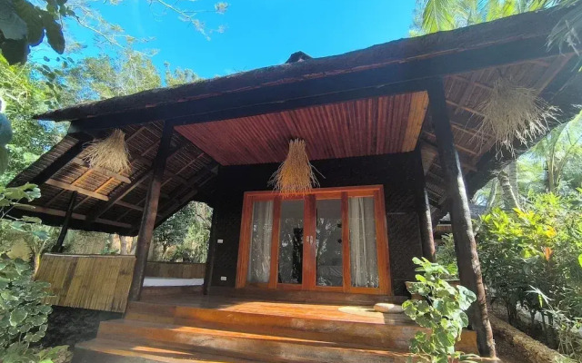 U Story Resort