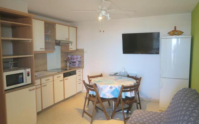 Appartement familial 6 couchages proche centre et plages