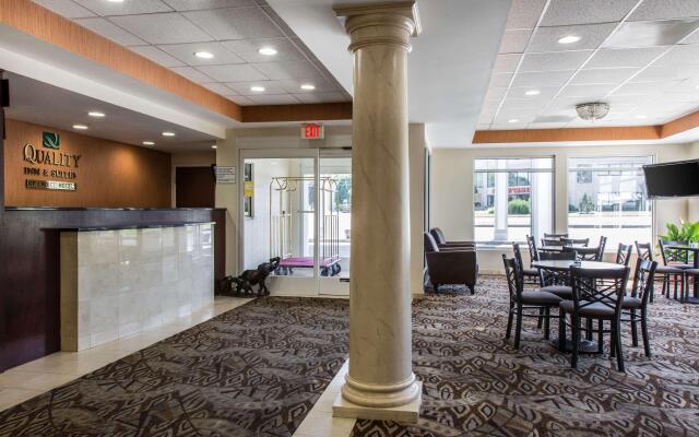 Quality Inn & Suites Danbury near University