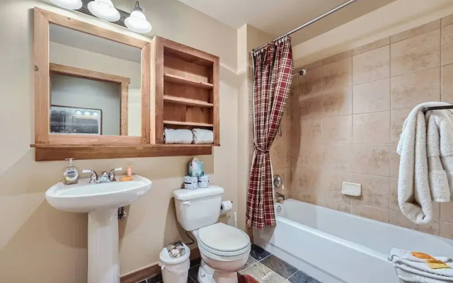 2263 Red Hawk Lodge 2 Bedroom Condo