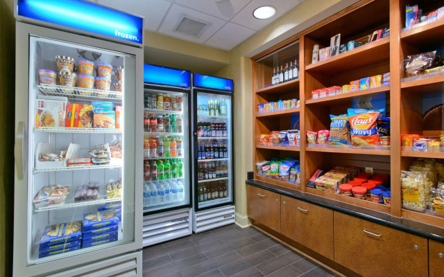 Hampton Inn & Suites Frederick-Fort Detrick