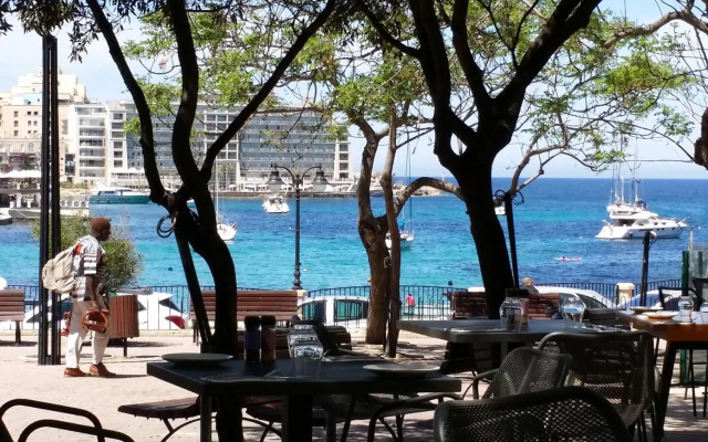 Seaside Apartments Malta Sliema 1
