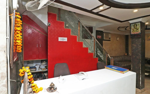 OYO 27596 Hotel Parkash Dx