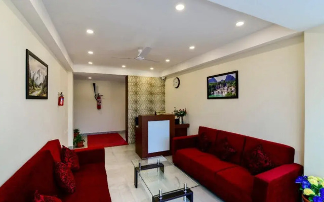 Sm Hotel By OYO Rooms