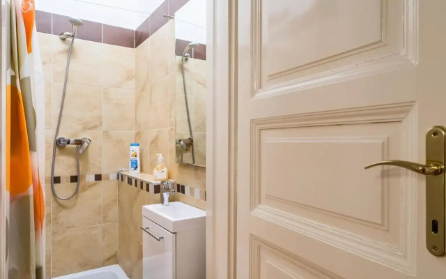 BERTA - 4 Bedrooms, 3 Baths
