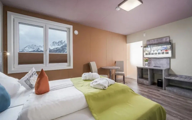 Cubo Sport & Art Hotel