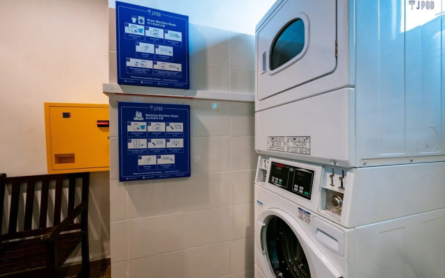 JPOD Capsule Hotel