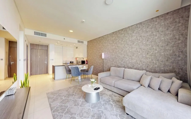 PVH - Lagoon View 1BR District One Res 4