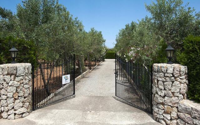 Villa - 3 Bedrooms with Pool - 108774