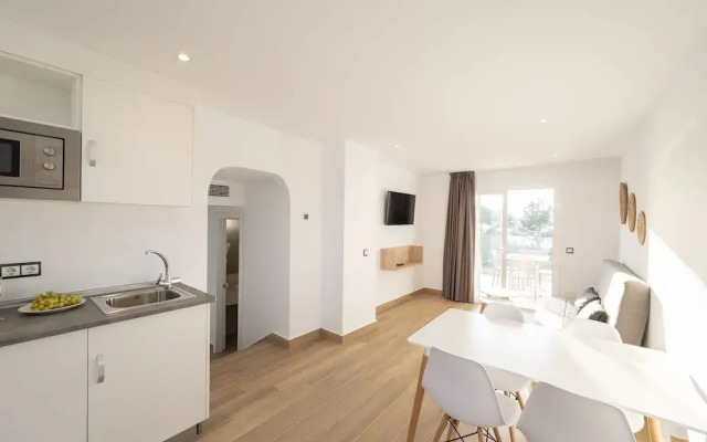 Apartamentos Blanco Sol