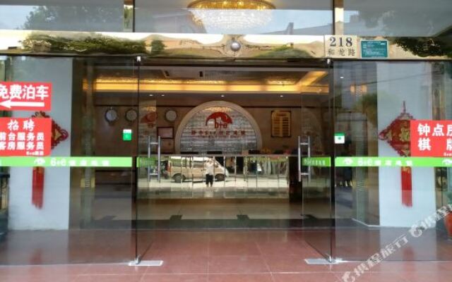 驿亭6+e酒店(上海外高桥店)