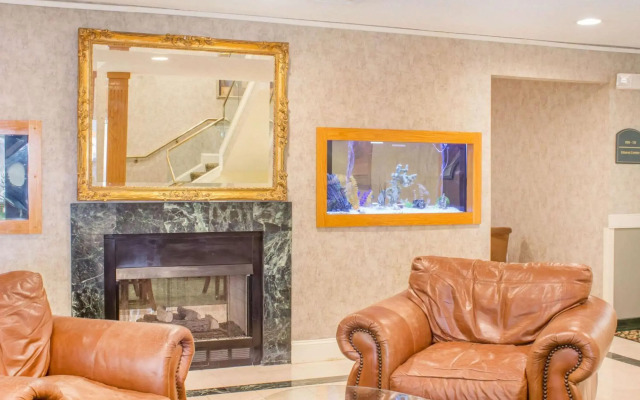 Econo Lodge Raleigh near Walnut Creek Amphitheatre