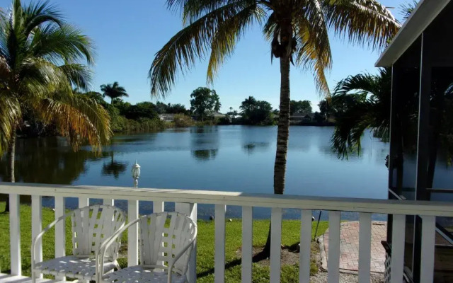 Marco Island Lakeside Inn