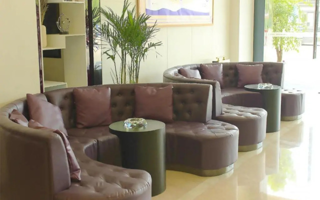 Lavande Hotel Neijiang Hanan Avenue