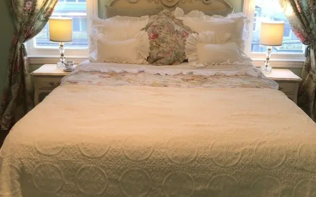 The Carriage House B&B